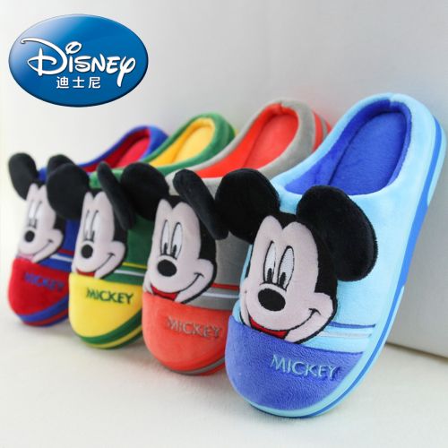 Chaussons enfants en DISNEY pour hiver - semelle caoutchouc antidérapant Ref 1011500