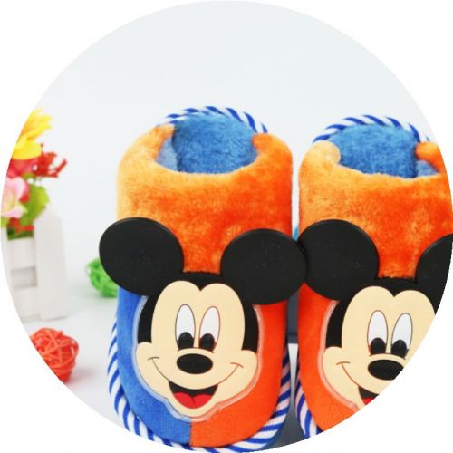 Chaussons enfants en pour hiver - semelle caoutchouc Ref 1013422