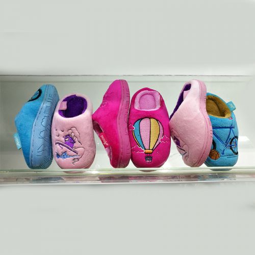 Chaussons enfants en pour hiver - semelle caoutchouc antidérapant Ref 1014337
