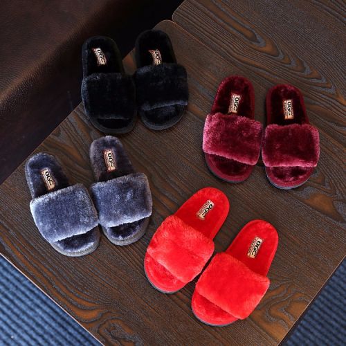 Chaussons enfants en pour hiver - semelle caoutchouc Ref 1014615