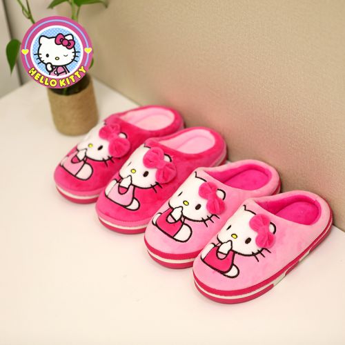 Chaussons enfants en HELLO KITTY pour hiver - semelle caoutchouc antidérapant Ref 1014914