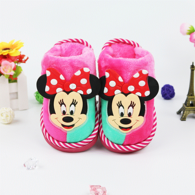 Chaussons enfants en pour hiver - semelle caoutchouc Ref 1014934