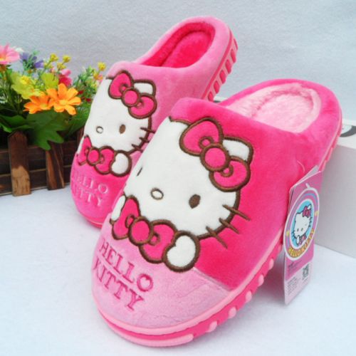 Chaussons enfants en HELLO KITTY pour hiver - semelle caoutchouc Ref 1018546