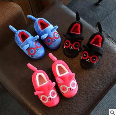 Chaussons enfants en pour hiver - semelle caoutchouc antidérapant Ref 1032203