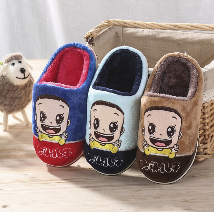 Chaussons enfants en pour hiver - semelle caoutchouc Ref 1032342