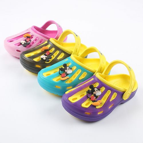 Chaussons enfants DISNEY pour été - semelle plastique Ref 1033746