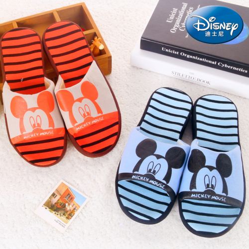 Chaussons enfants en coton DISNEY pour hiver - semelle caoutchouc Ref 1034588