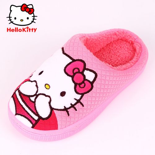 Chaussons enfants HELLO KITTY pour hiver - semelle caoutchouc antidérapant Ref 1034904