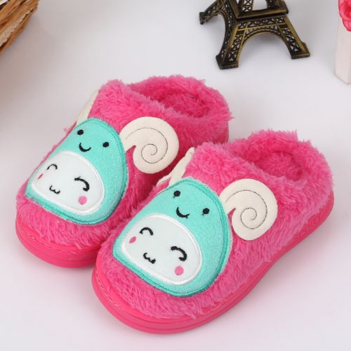 Chaussons enfants en pour hiver - semelle caoutchouc antidérapant Ref 1035020