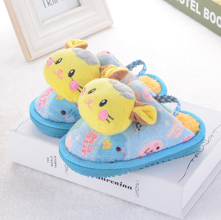 Chaussons enfants en pour hiver - semelle caoutchouc antidérapant Ref 1035529