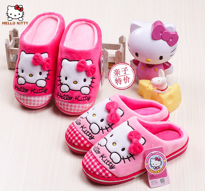 Chaussons enfants en HELLO KITTY pour hiver - semelle plastique Ref 1035602