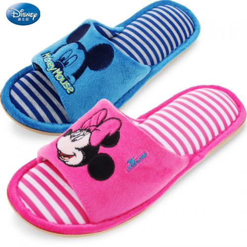 Chaussons enfants en DISNEY pour hiver - semelle plastique Ref 1036209