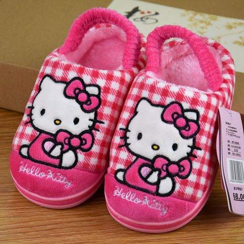 Chaussons enfants en HELLOKITTY pour hiver - semelle caoutchouc Ref 1036266
