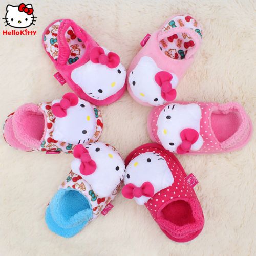 Chaussons enfants en HELLO KITTY pour hiver - semelle caoutchouc Ref 1036280