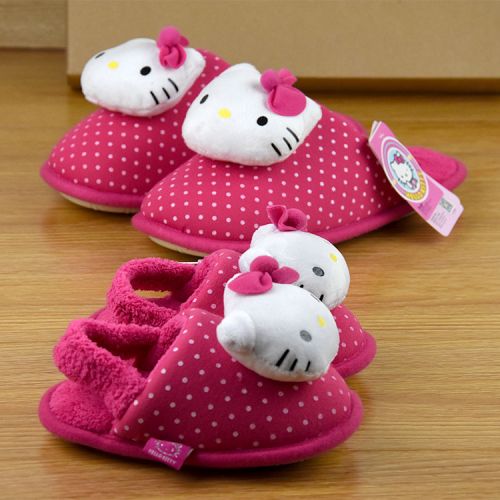 Chaussons enfants en HELLO KITTY pour hiver - semelle caoutchouc Ref 986258