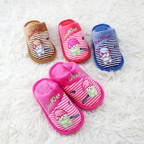 Chaussons enfants en pour hiver - semelle caoutchouc antidérapant Ref 986462