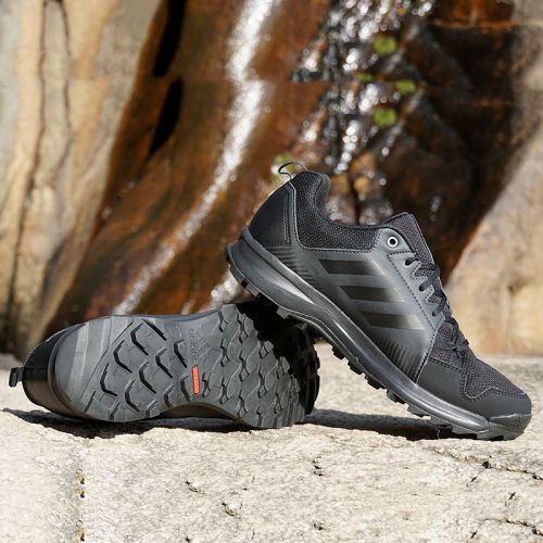 Chaussure de randonnée pour homme ADIDAS - Ref 3266572
