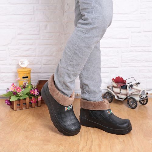 Chaussures - bottes caoutchouc homme pour hiver semelle plastique Ref 959416