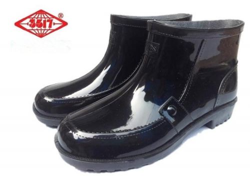 Chaussures - bottes caoutchouc homme pour printemps semelle plastique Ref 959813