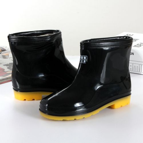 Chaussures - bottes caoutchouc homme pour hiver semelle plastique Ref 959817