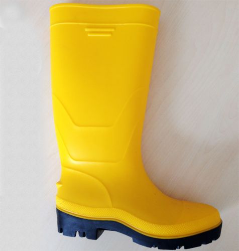 Chaussures - bottes caoutchouc homme semelle plastique Ref 960314