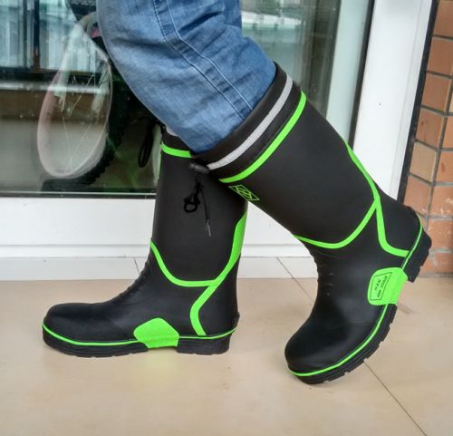 Chaussures - bottes caoutchouc homme pour été semelle Ref 960758