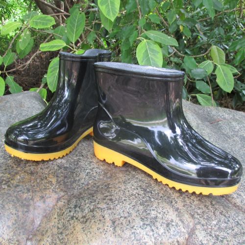 Chaussures - bottes caoutchouc homme Ref 961017