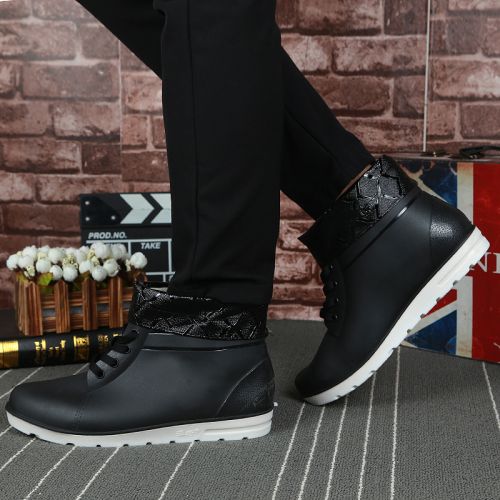 Chaussures - bottes caoutchouc homme pour hiver semelle plastique Ref 962055