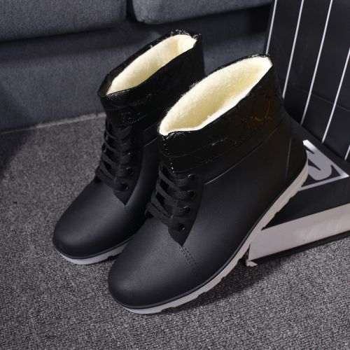 Chaussures - bottes caoutchouc homme pour hiver semelle plastique Ref 962266