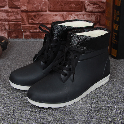 Chaussures - bottes caoutchouc homme pour hiver semelle plastique Ref 964387