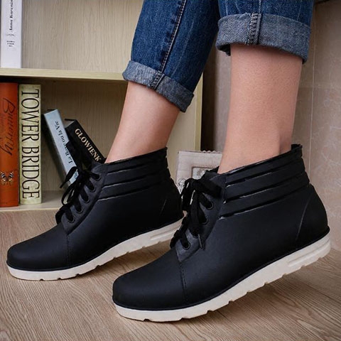 Chaussures - bottes caoutchouc homme pour hiver semelle plastique Ref 964684