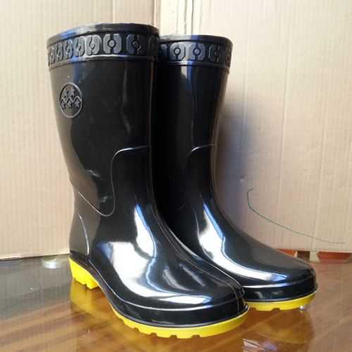 Chaussures - bottes caoutchouc homme pour été semelle plastique Ref 967266