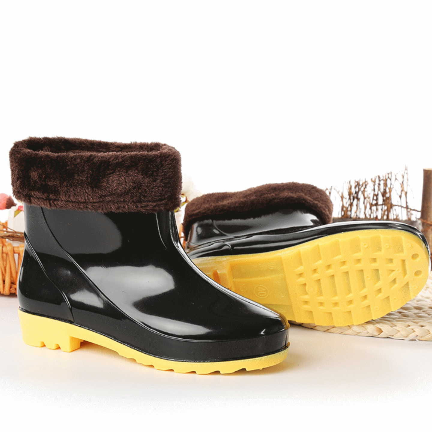 Chaussures - bottes caoutchouc homme pour hiver semelle plastique Ref 970758