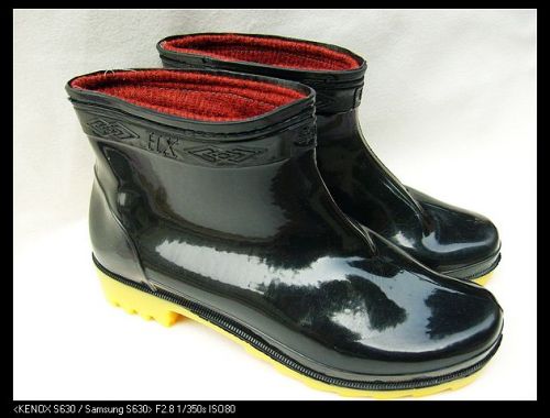 Chaussures - bottes caoutchouc homme pour hiver semelle Ref 971480