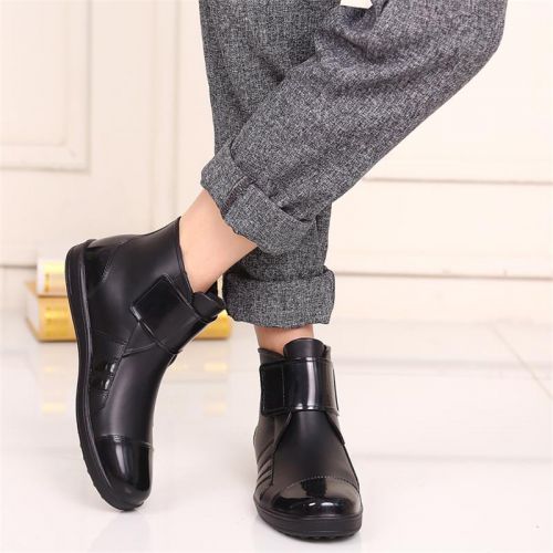 Chaussures - bottes caoutchouc homme pour hiver semelle plastique Ref 971555