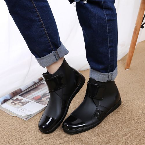 Chaussures - bottes caoutchouc homme pour hiver semelle plastique Ref 972301