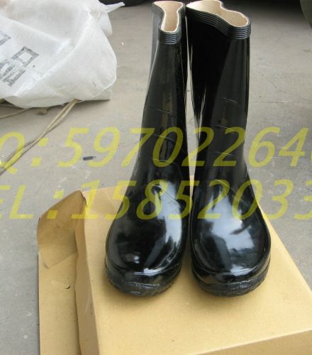 Chaussures - bottes caoutchouc homme Ref 973153