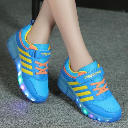 Chaussures à roulettes pour homme femme enfant - Ref 2561564