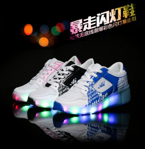 Chaussures à roulettes pour homme femme enfant - Ref 2562713