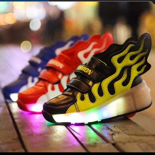 Chaussures à roulettes pour homme femme enfant - Ref 2563854