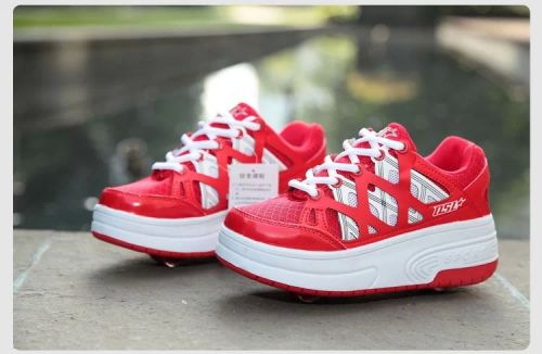 Chaussures à roulettes pour homme femme enfant - Ref 2564586