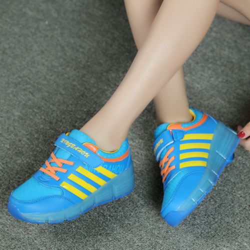 Chaussures à roulettes pour homme femme enfant AIMOGE - Ref 2565206