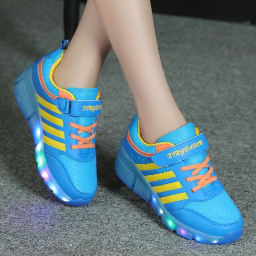 Chaussures à roulettes pour homme femme enfant - Ref 2566057