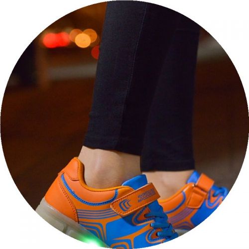 Chaussures à roulettes pour homme femme enfant - Ref 2567203