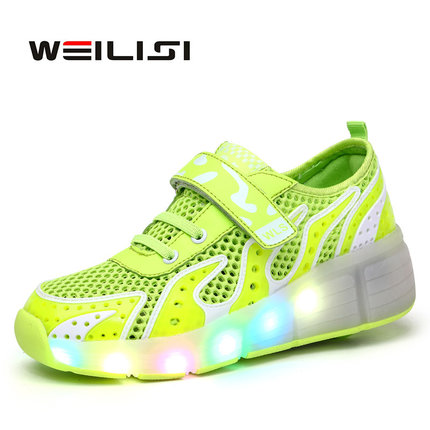 Chaussures à roulettes pour homme femme enfant - Ref 2567421