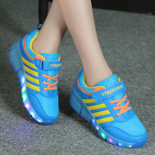 Chaussures à roulettes pour homme femme enfant - Ref 2568178