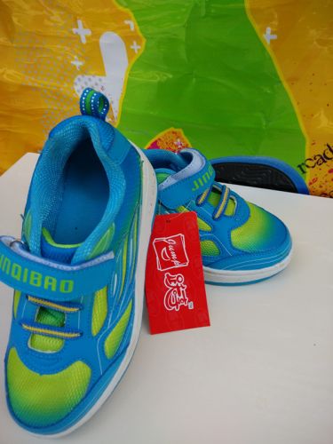Chaussures à roulettes pour homme femme enfant - Ref 2569153