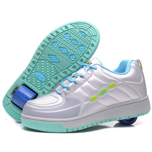 Chaussures à roulettes pour homme femme enfant - Ref 2572620