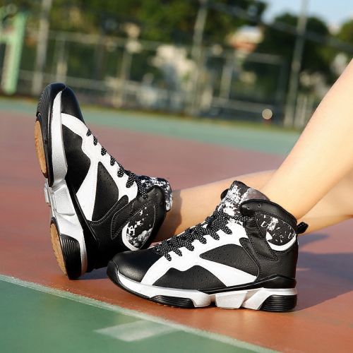 Chaussures de basketball 856939