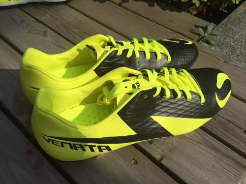 Chaussures de foot IDRAWI - coussin d'air, rembourrage en caoutchouc Ref 2442467